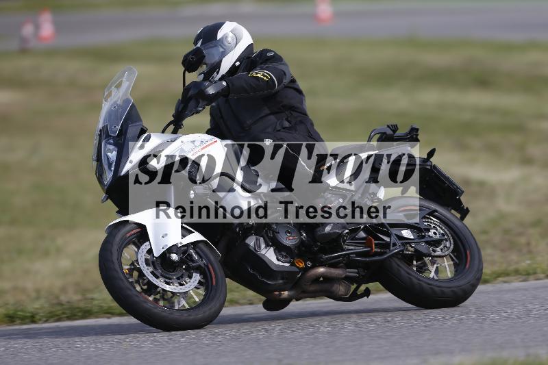 /Archiv-2024/17 01.05.2024 Speer Racing ADR/Schnuppertraining